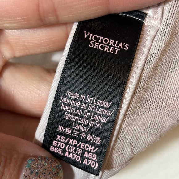 Victoria’s Secret Mock Neck Crop Top Size XS | cropped | fitness | leop print - Picture 2 of 3